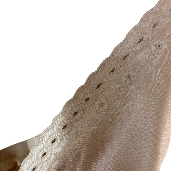 Vintage St.Michael Champagne V-neck Slip - Picture 11 of 12